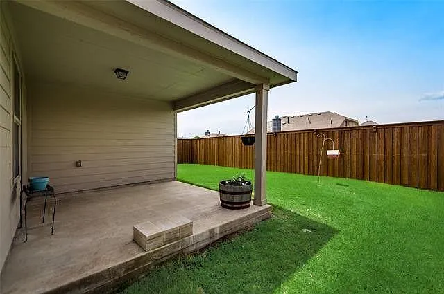 1512 Syracuse Dr — Photo 18