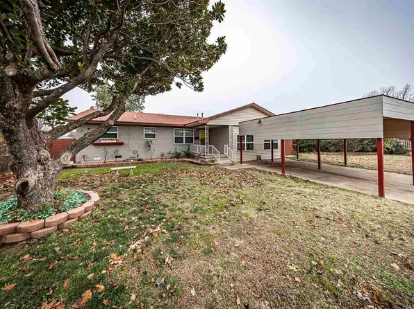 5864 NW Dearborn Ave, Lawton, OK 73505