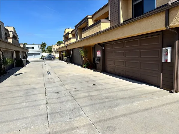 16592 Jib Cir #B, Huntington Beach, CA 92649