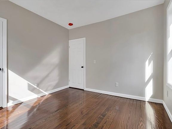 5th image of 21 Locust St #3