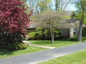 3rd image of 6714 N Holly Ct