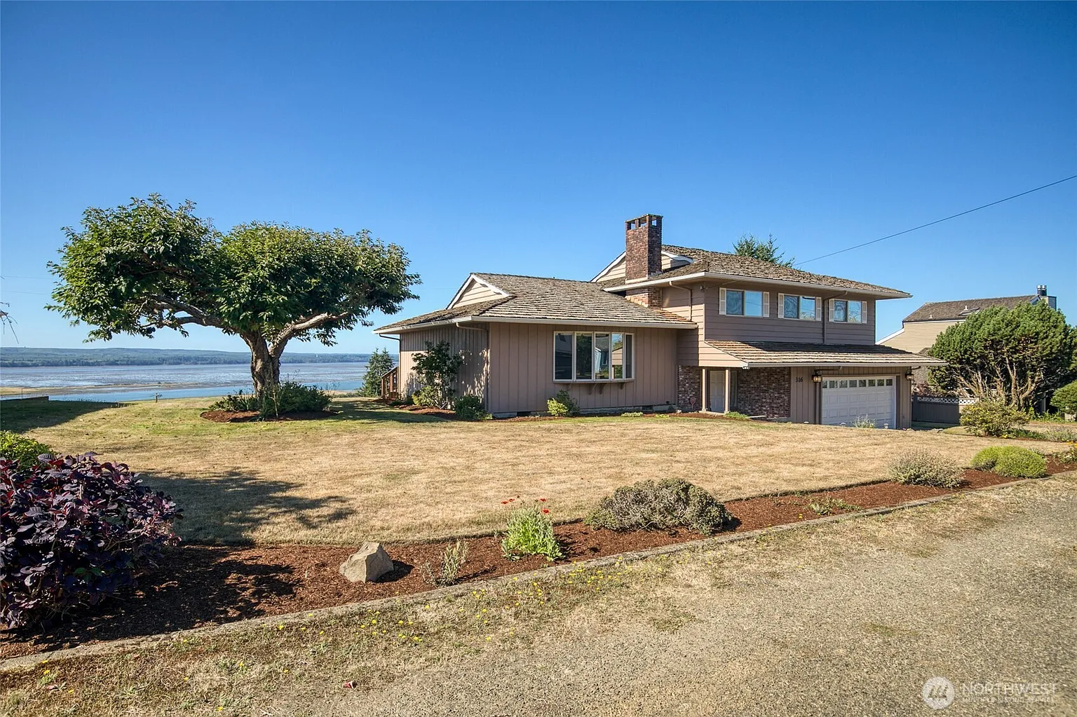 316 Beacon Hill Drive photo 1