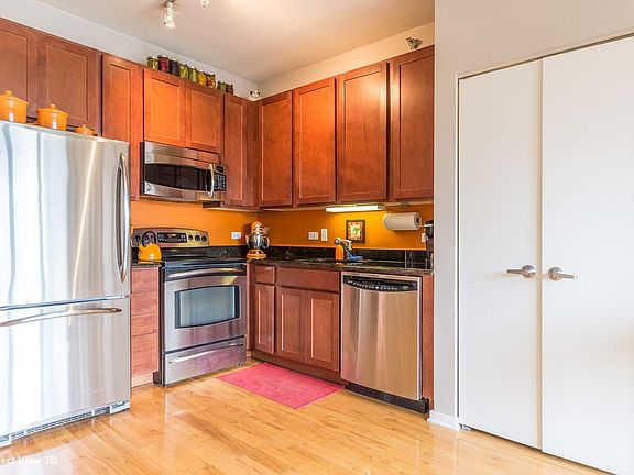 3rd image of 1 E 8th St APT 604