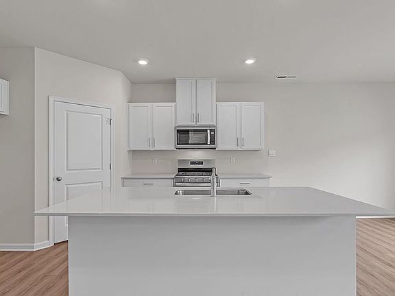 7th image of this home