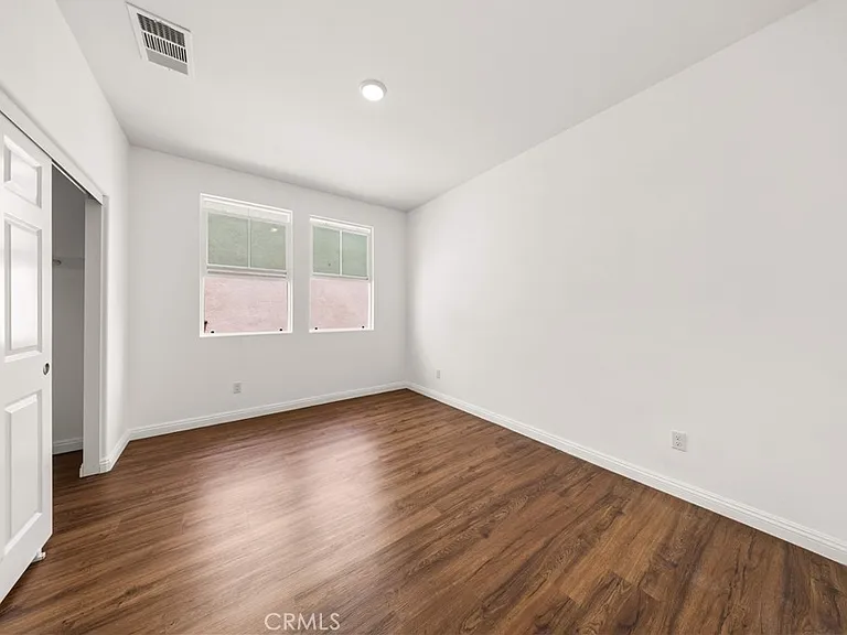 16005 Blueberry Ave — Photo 29