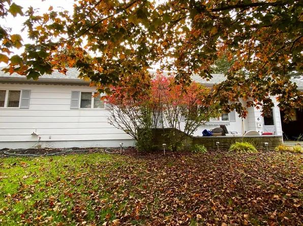 6 Orchard Street, East Millinocket, ME 04430