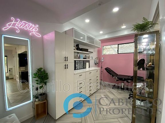 3rd image of 3351 India St
