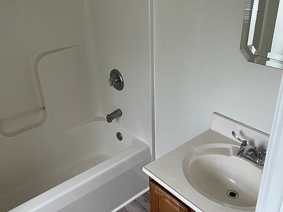 5th image of 130 Lost Creek Dr SW #130