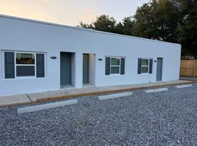 1229 S Old Corry Field Rd, Pensacola, FL