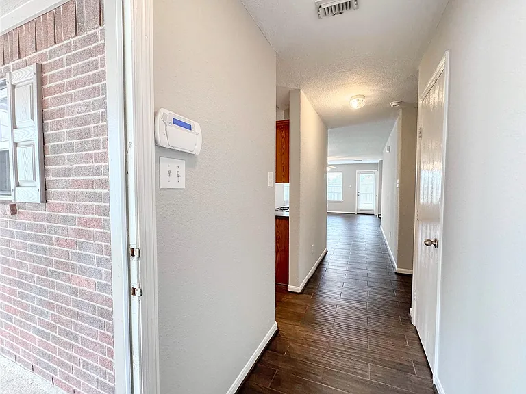13327 Belvedere Park Ct — Photo 4