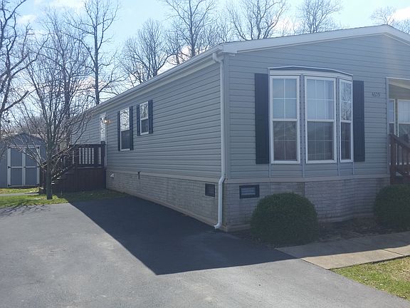 3rd image of 4609 Hampstead Dr