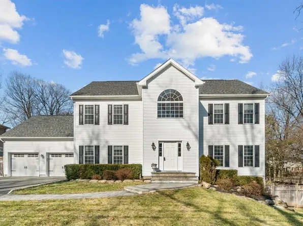 501 Gilbert Avenue, Pearl River, NY 10965