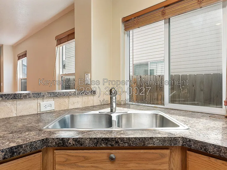3354 W Wave Dr — Photo 12