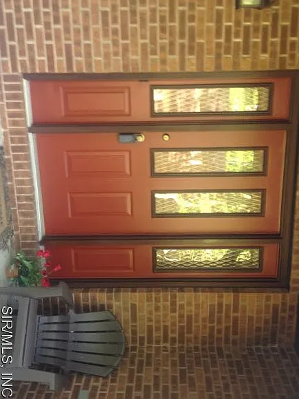 420 Arrowhead Dr photo 1