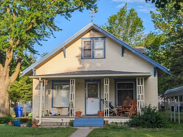 315 S Washington St, Hillsboro, KS 67063