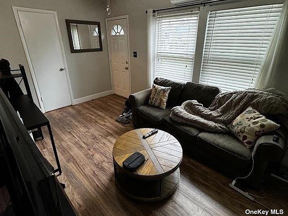 2nd image of 21 Prospect Ave