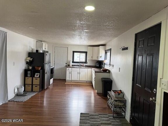 3rd image of 434 Haven St