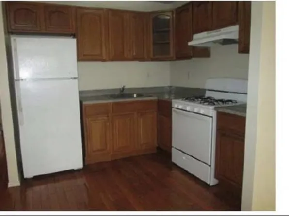 412 E 183rd St APT 3, Bronx, NY 10458