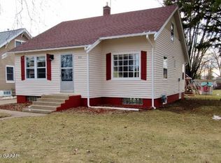 918 Bryant St, Alexandria, MN 56308