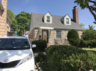 7579 178th St, Fresh Meadows, NY 11366