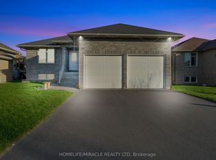 46 Freedom Cres, Quinte West, ON K8V 0C2