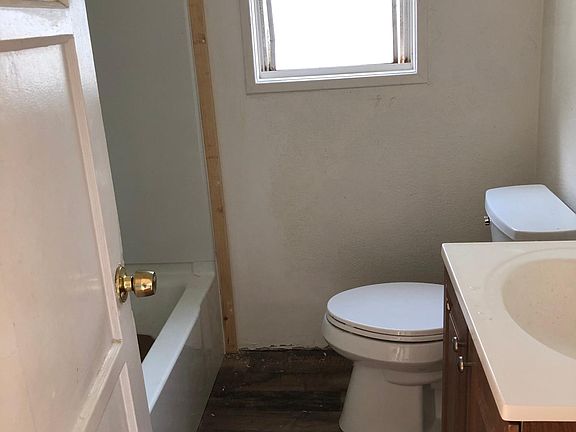 2nd image of 4858 Pescadero Ave