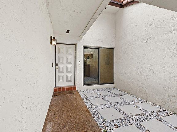 2nd image of 6783 Tiburon Circle