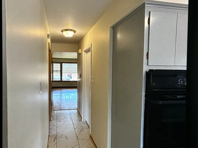 8015 S Komensky Ave — Photo 6