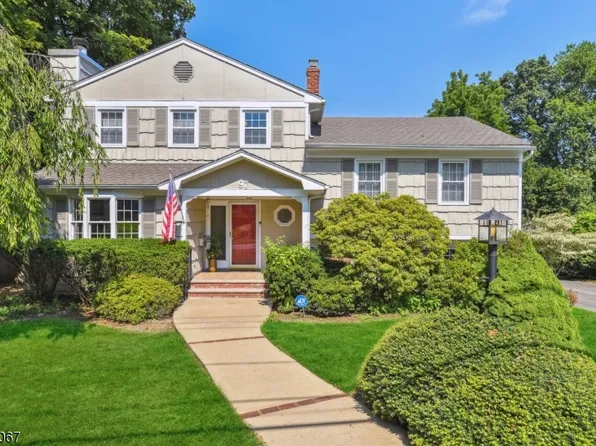 97 Lane Ave, West Caldwell Twp., NJ 07006