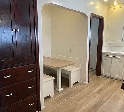 5th image of 1567 Ravenna Ave #1567