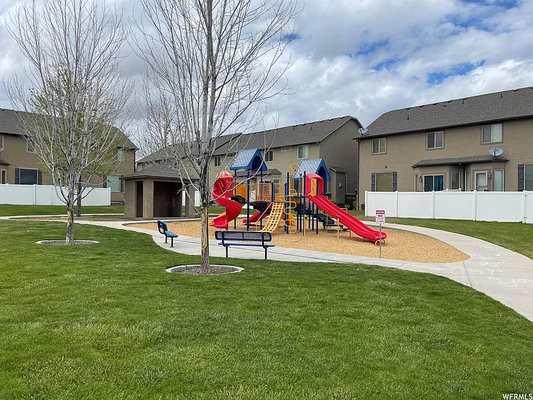 59 W Condor Rd — Photo 26