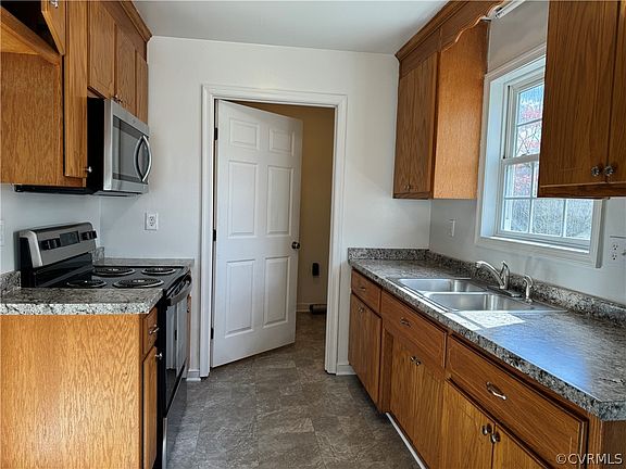 5th image of 2256 Dellrose Dr