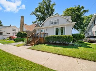 1329 Henry Ave, Des Plaines, IL 60016