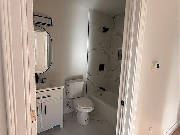 3rd image of 41 Gladstone St