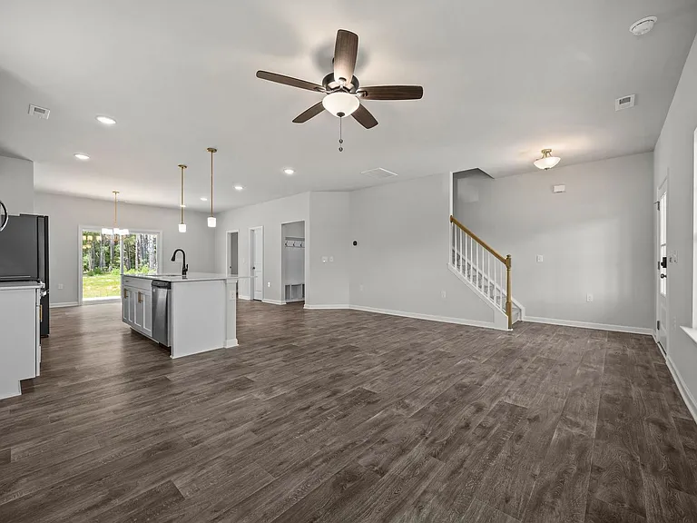 200 Beacon Hill Rd — Photo 12