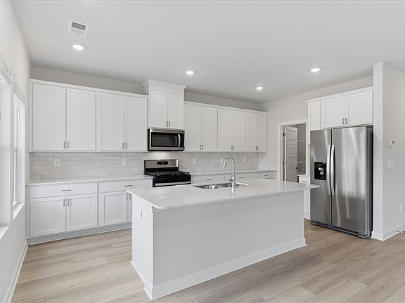 7th image of this home