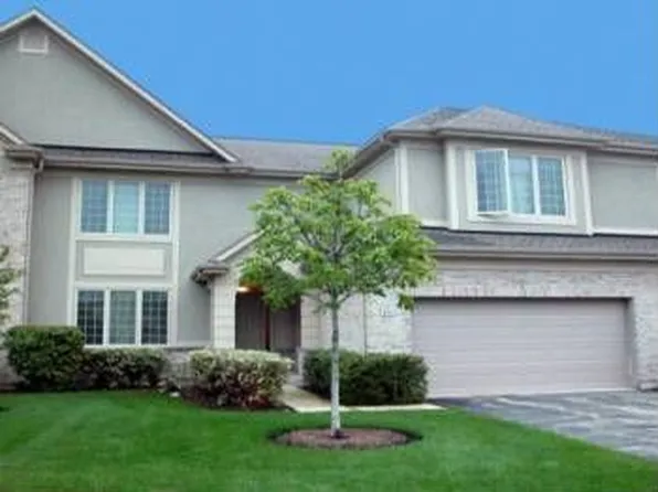 45 Beaconsfield Ct, Lincolnshire, IL 60069
