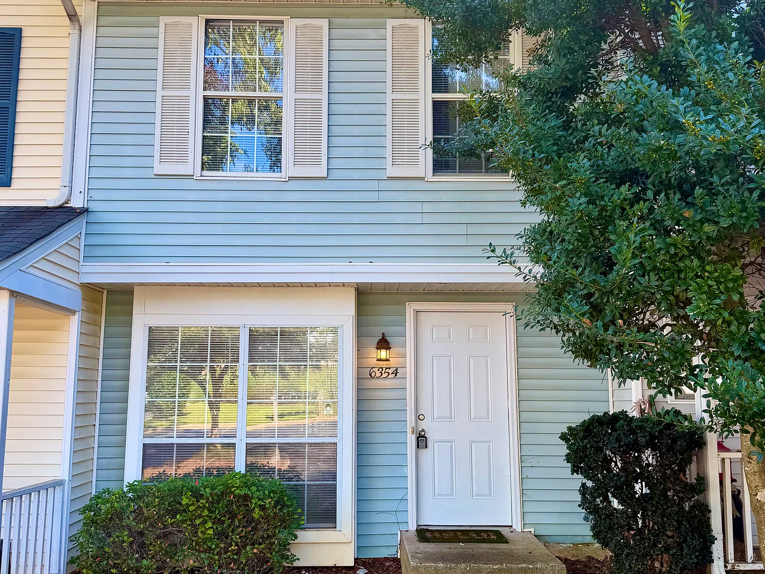 2 bed, 2.5 bath, 1008 sqft, $1,450 — Photo 1