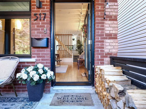 517 Crawford St, Toronto, ON M6G 3J9