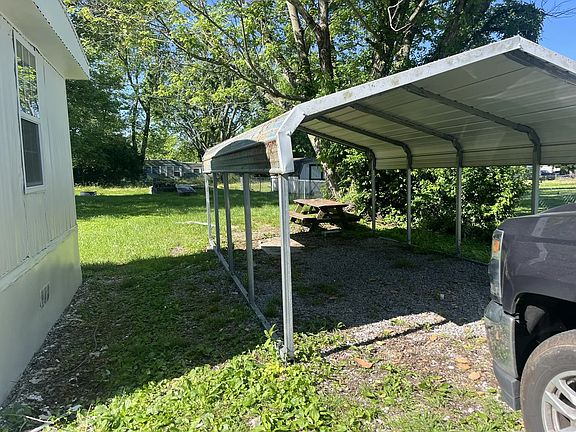 5th image of 133 Albany Cir