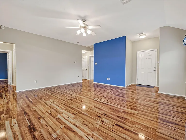13022 Cherton Ct — Photo 16