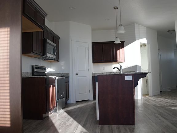 3rd image of 413 N 250 W