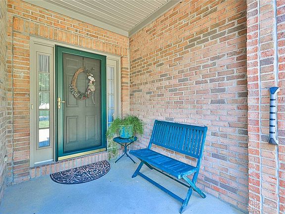 3rd image of 9376 Hickory Hill Ct
