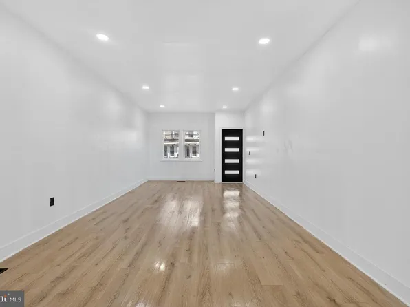 957 Martin Luther King Jr Blvd, Trenton, NJ 08638