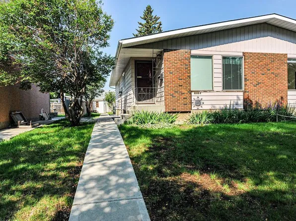 4310A E 65th St, Camrose, AB T4V 2J5