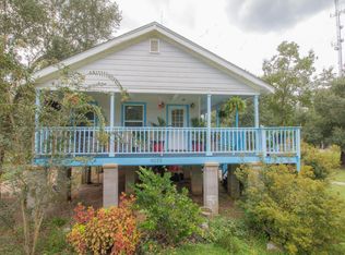 5075 Tombigbee St, Bay Saint Louis, MS 39520