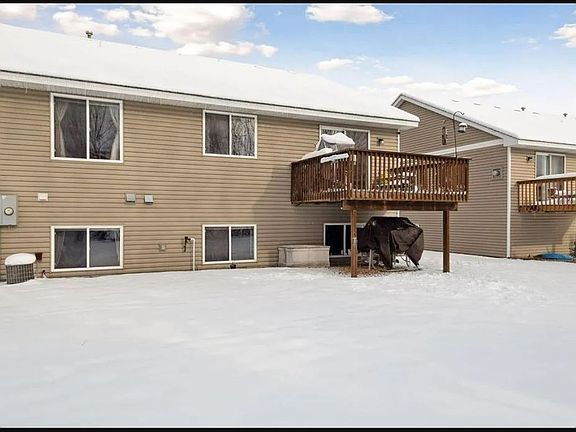 2nd image of 457 Meadow Ln