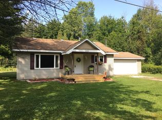 2328 S Homer Rd, Midland, MI 48640