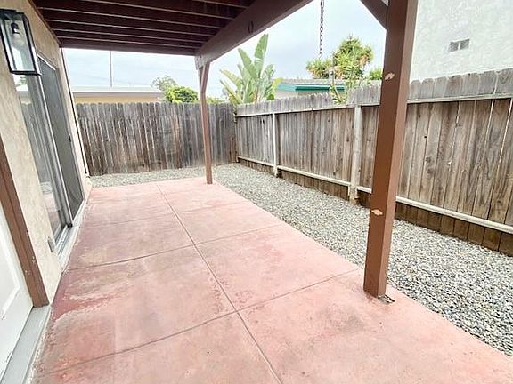5th image of 219 Avenida Santa Barbara APT B