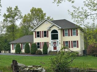 411 McKay Rd, Henryville, PA 18332